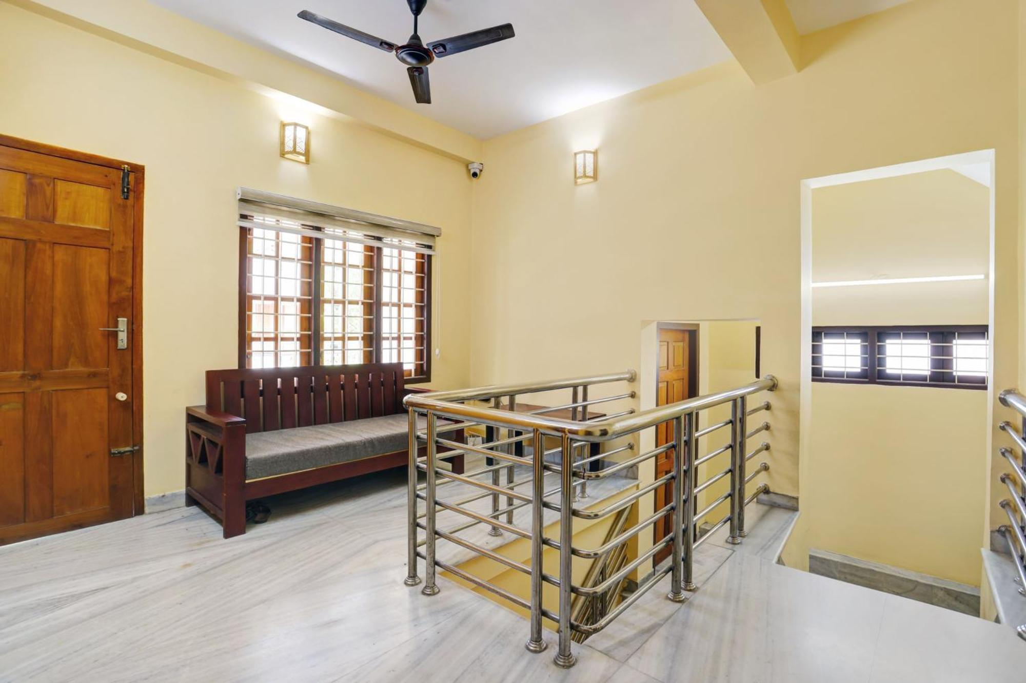 Super Hotel O Lm Residency Thiruvananthapuram Eksteriør bilde