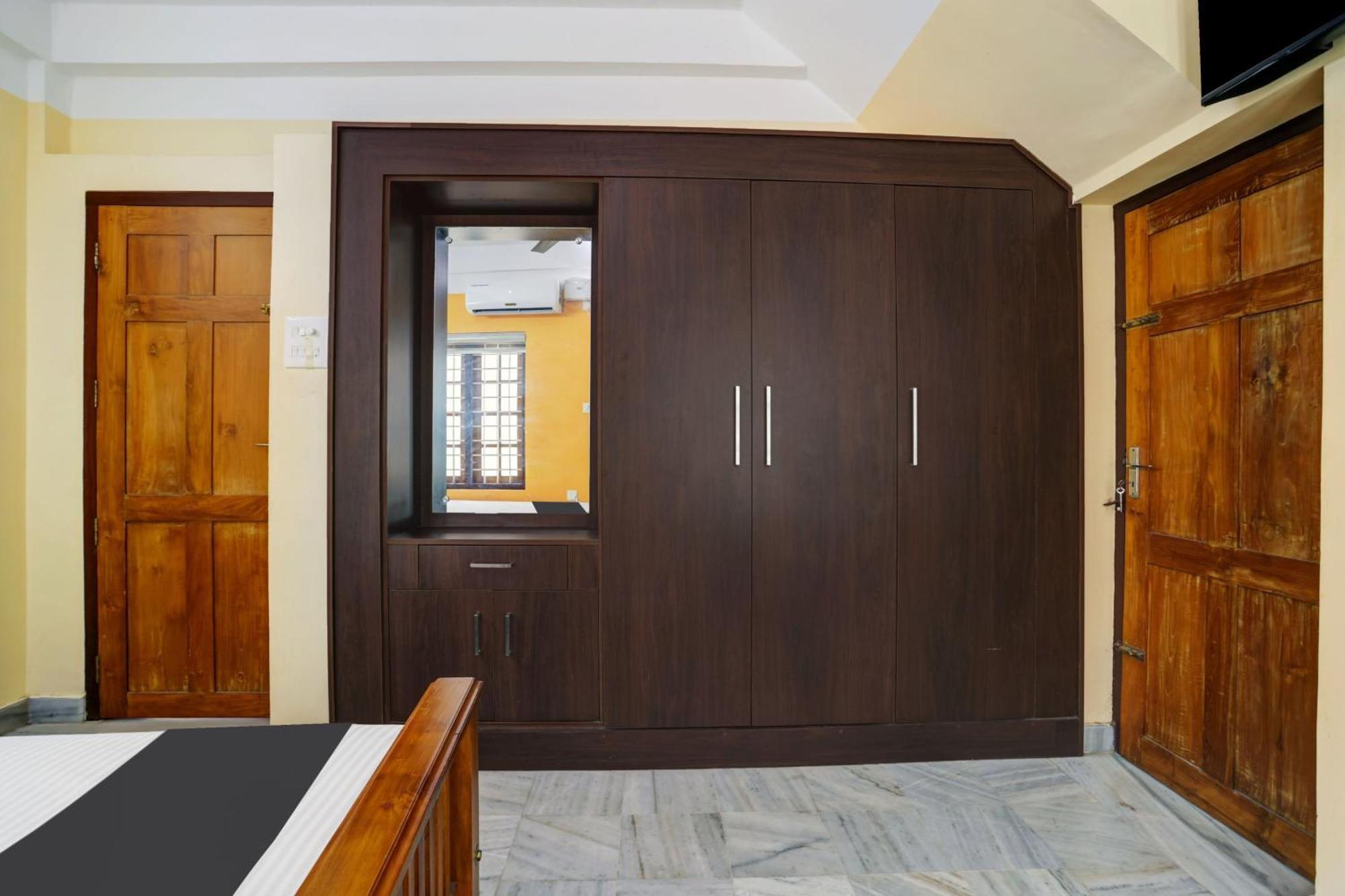 Super Hotel O Lm Residency Thiruvananthapuram Eksteriør bilde